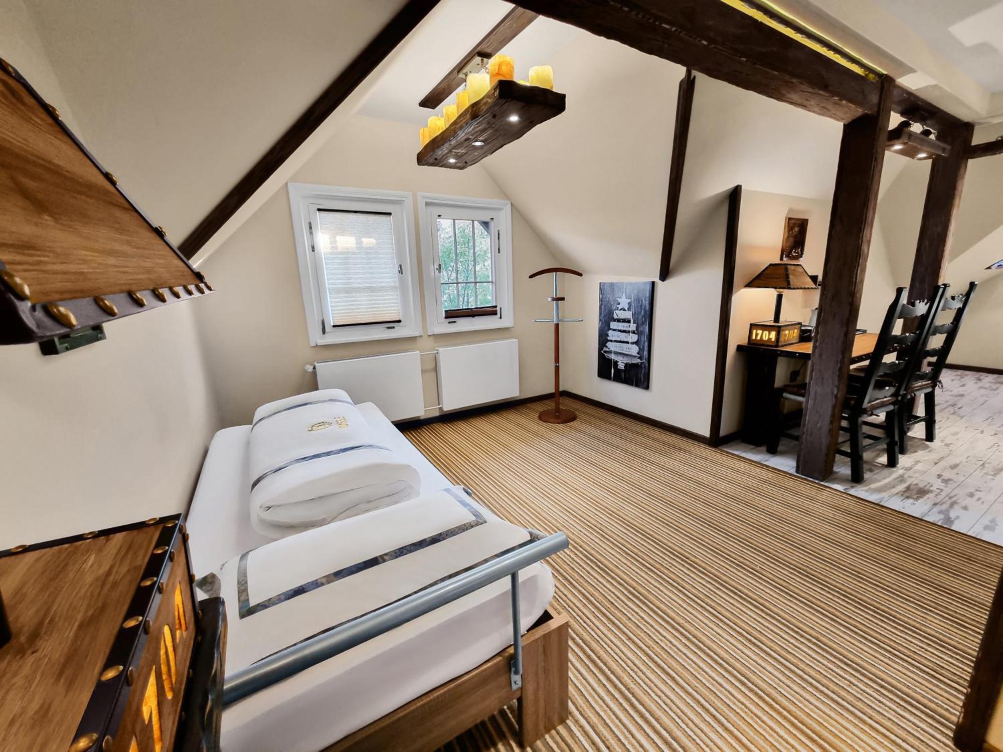 Hotel Roessle Dobel Bilik gambar