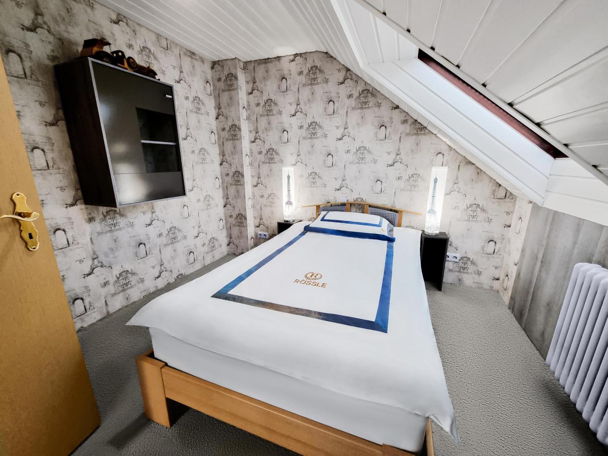 Hotel Roessle Dobel Bilik gambar